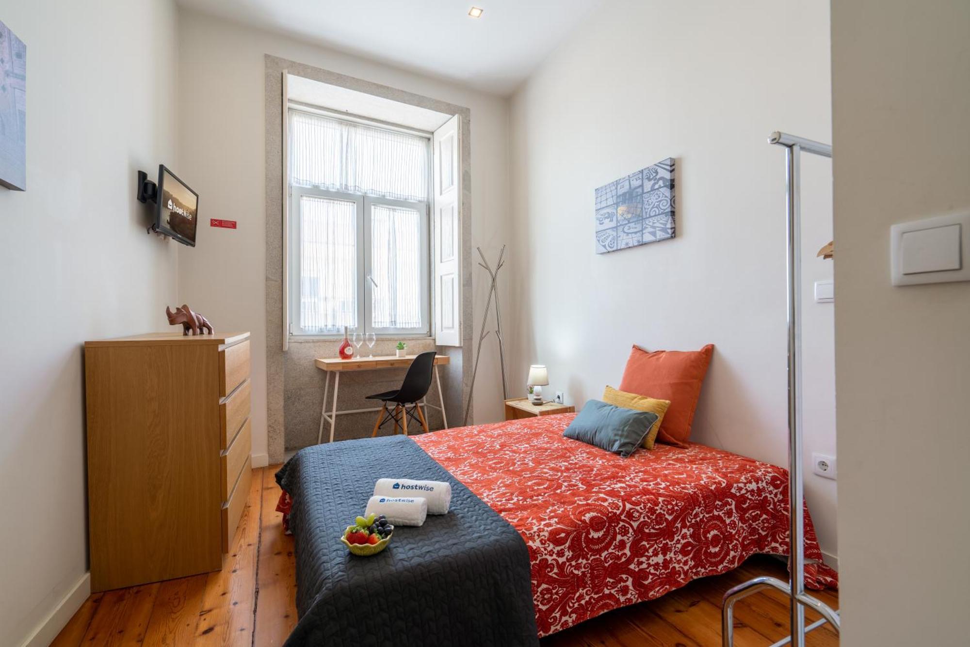 Host Wise - Sweet Bright Flats - City Center بورتو الغرفة الصورة